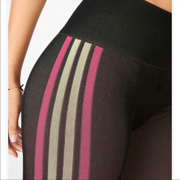 NWT FABLETICS 3 piece set - Picture 6 of 7